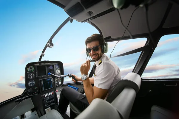 ticari özel helikopter pilotu