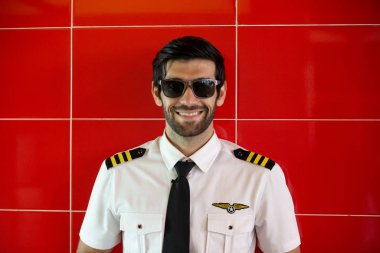 ticari özel helikopter pilotu
