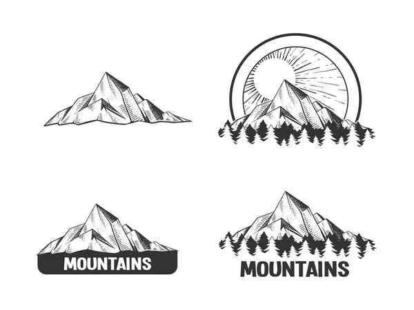 Montanha gravura estilo vetor ilustração — Vetor de Stock