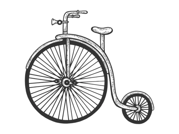 Penny farthing hög hjul cykel skiss gravyr vektor illustration. T-shirt kläder tryck design. Scratch board stil imitation. Handritad bild. — Stock vektor