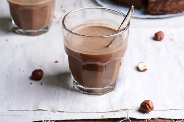 Haselnuss-Schokoladenmilch — Stockfoto