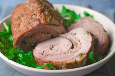 kavrulmuş domuz filetosu