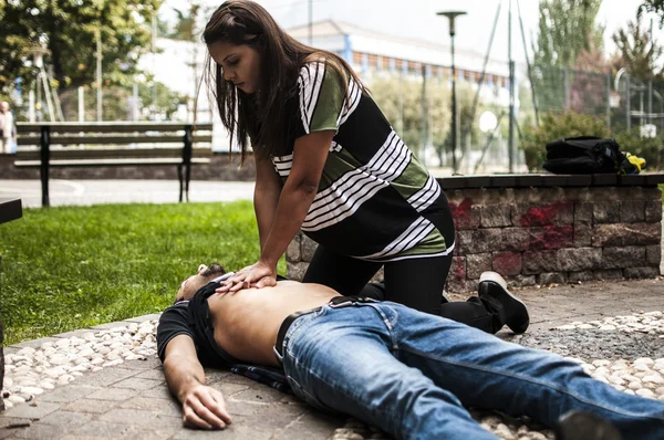 Hayati parametreleri ve kalp masajı kalp masajı için — Stok fotoğraf