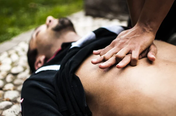 Vital parameters and cardiac massage for CPR — Stock Photo, Image