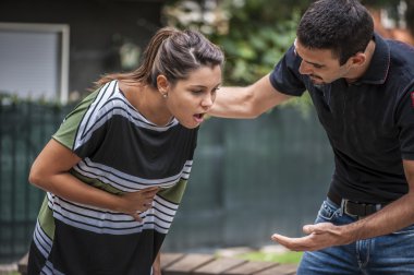 boğucu bir kıza yardım