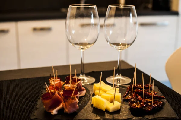 Evening aperitif for two — Stock Photo, Image