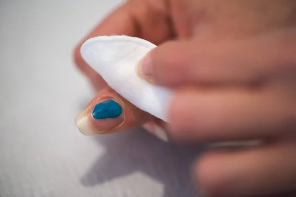 Цветной лак для ногтей для маникюра — стоковое фото