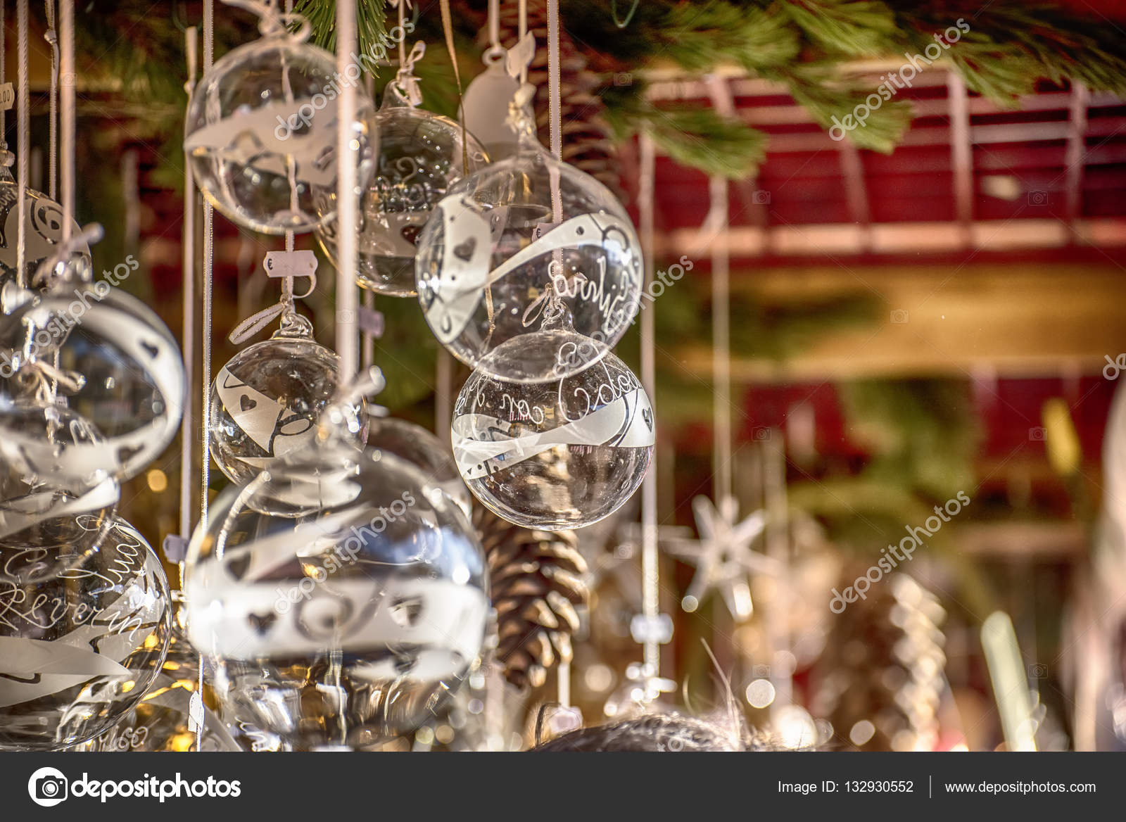 Sfere Di Natale Trasparenti.Palle Di Natale Trasparenti Stock Photo C Pixelaway 132930552