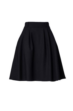 izole beyaz zemin üzerine siyah etek 