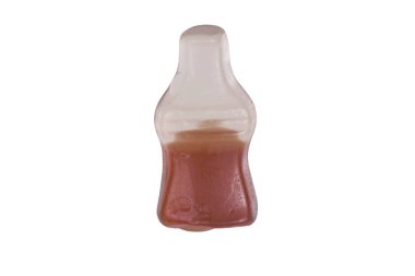 Beyaz arka plan üzerinde izole kola şişe marmelat çiğneme