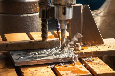 Sondaj işlemi için matkabı kapat