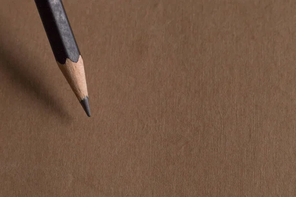 Ołówek na czystym papierze obrazu zbliżenie — Zdjęcie stockowe