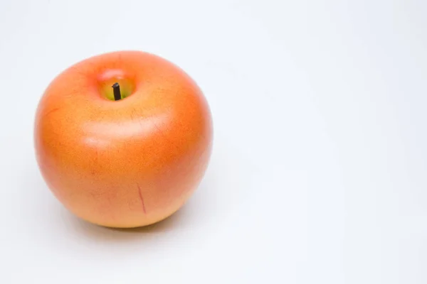 A friss alma piros, fehér háttér kép — Stock Fotó