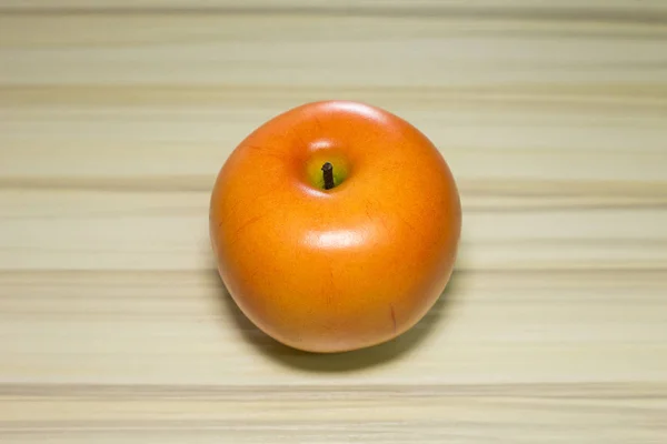 나무 테이블 이미지에 신선한 사과 — 스톡 사진