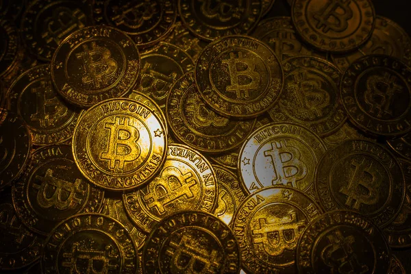Altın Bitcoins sanal para sikke resim fikir için böyle bir