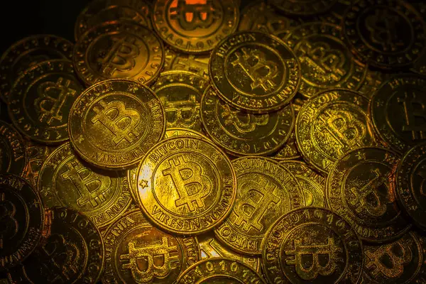 Altın Bitcoins sanal para sikke resim fikir için böyle bir