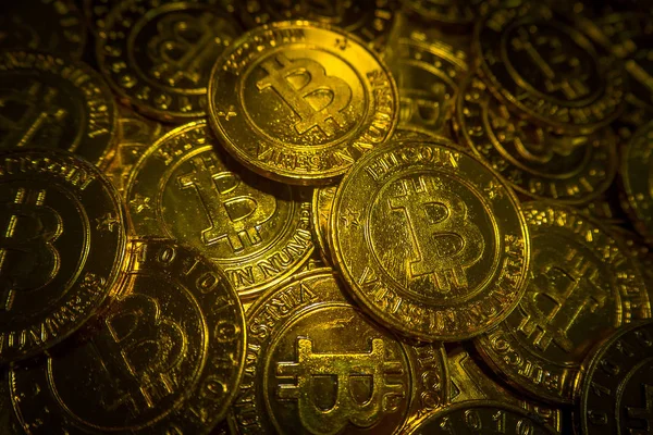 Altın Bitcoins sanal para sikke resim fikir için böyle bir
