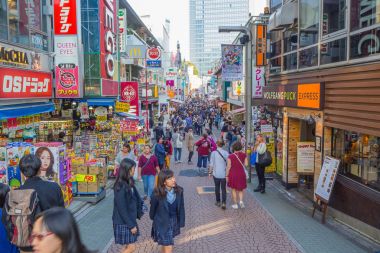 Ekim 2017, Street Harajuku Tokyo, Japonya: Takeshita Viyadükler