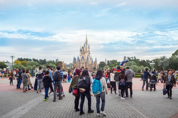 Tokyo Disney terra Halloween festival: 24 OUTUBRO 2017: LOCATI — Fotografia de Stock