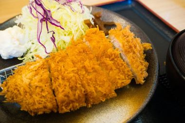 Tonkatsu veya tavuk Katsu sabah Japon yemekleri unblo ayarla