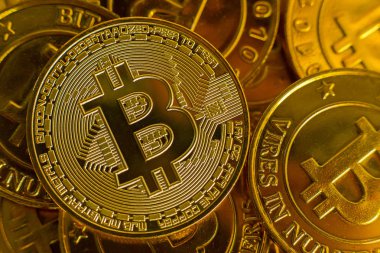 Kripto para birimi kavramı. Bitcoins, altın, Cryptocurrency zekâ