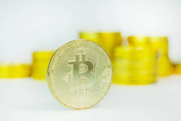 暗号通貨概念。Bitcoins、金貨、Cryptocurrency ウィット — ストック写真
