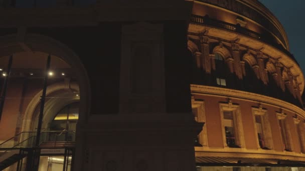 Approccio cinematografico POV alla Royal Albert Hall di Londra, Regno Unito — Video Stock