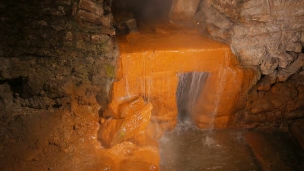 Interior closeup shot of an ancient Roman thermal spa in Bath, UK — Stock Video