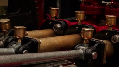 Ultra closeup görünüm, açık bir hidrolik motorun üç Pistons