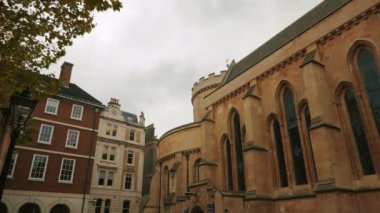 Londra, İngiltere, İngiltere'de ünlü tapınak Kilisesi featuring vurdu gimbal