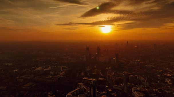 Timelapse do wczesnym wieczorem z najwyższym budynkiem w Europie, od złotej godziny panoramę Londyn Zach. — Wideo stockowe