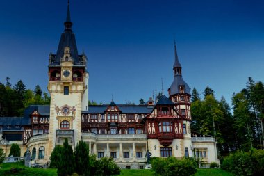 Romanya 'nın Sinaia kentindeki Peles Kalesi