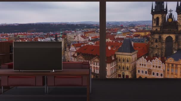 Een penthouse met het oog op de iconische Prague Old Town Square — Stockvideo