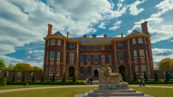 Ham House, in Richmond, London, England, UK on a sunny day — Stock Video