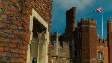 Güneşli bir günde Hampton Court Palace, Londra, İngiltere, İngiltere