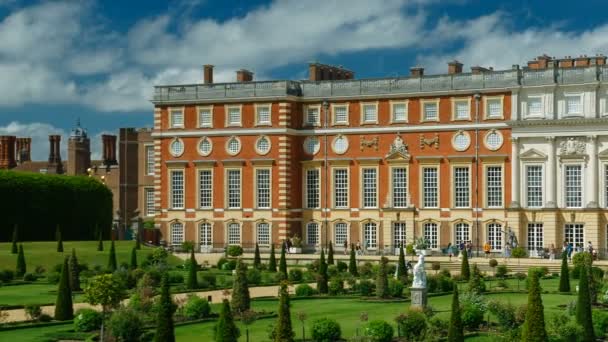 Hampton Court Sarayı Londra, İngiltere, İngiltere'de — Stok video