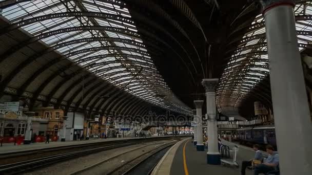 约克火车站, 西约克郡, 英国, 英国 — 图库视频影像
