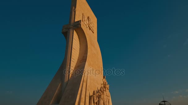Monumento às descobertas, lisboa, portugal — Vídeo de Stock