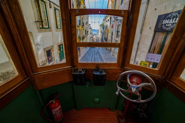 Elevador da Bica, Lisboa, Portugal Imagen De Stock