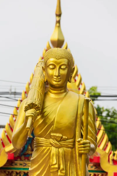 Arany Sivali Buddha Állni Templomban Thaiföldön — Stock Fotó