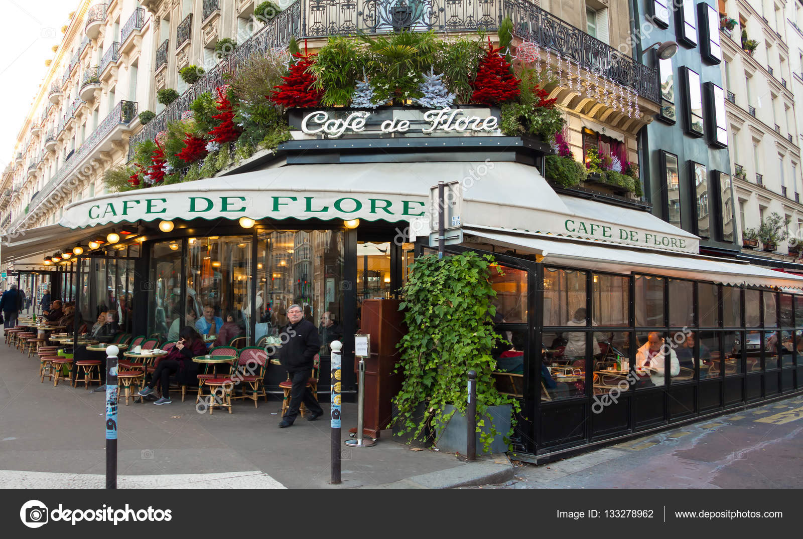 The Famous Cafe De Flore Paris France Stock Editorial Photo C Kovalenkovpetr The Famous Cafe De Flore Paris France Stock Editorial Photo C Kovalenkovpetr
