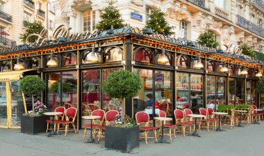 Ünlü restoran Le Dome, Paris, Fransa.