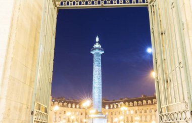 Vendome sütun gece, Paris, Fransa.