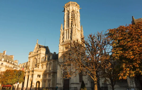 Das Rathaus des 1. Arrondissements von Paris, Frankreich. — Stockfoto