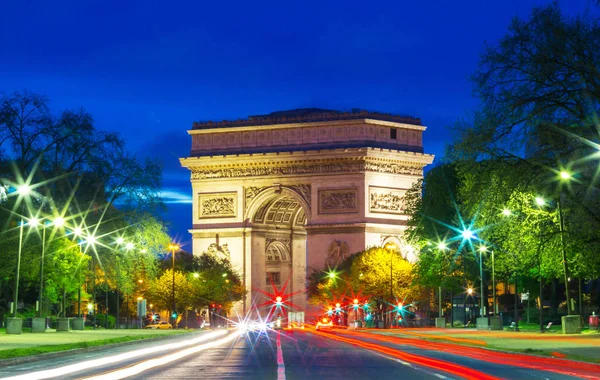 El Arco del Triunfo por la tarde, París . —  Fotos de Stock