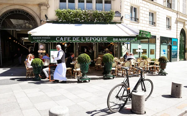 Vintage café de Belle epoque, Paris, Fransa