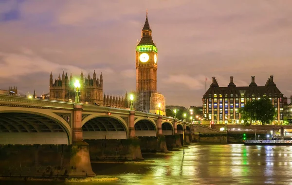 Big ben och westminster bridge i london. — Stockfoto