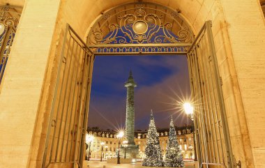 Place Vendome gece, Paris, Fransa.