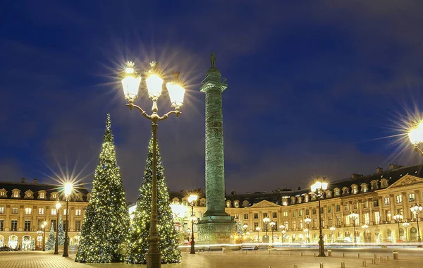 Place Vendome gece, Paris, Fransa.