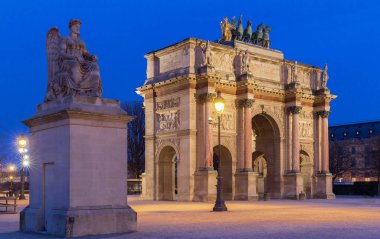 Atlıkarınca, Paris, Fransa, zafer takı.